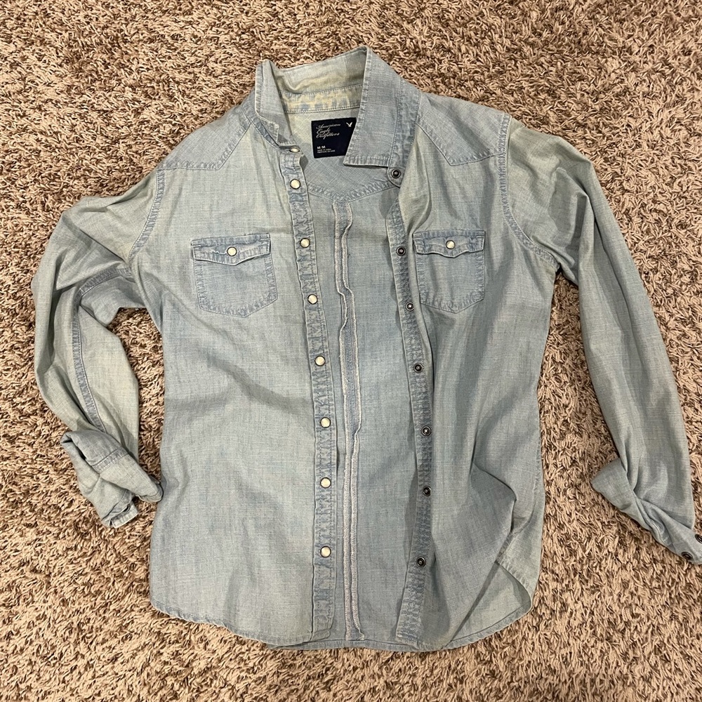 Women’s American Eagle Medium top